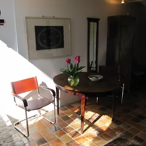 https://kalkmarkt-suites.amsterdamhotelsnl.com